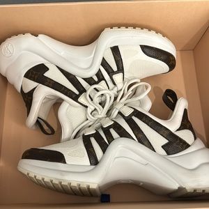 Louis Vuitton Sneakers